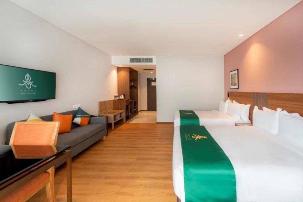 Arena Premier Hotel เซเรมบัน ภายนอก รูปภาพ