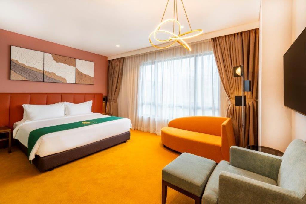 Arena Premier Hotel เซเรมบัน ภายนอก รูปภาพ