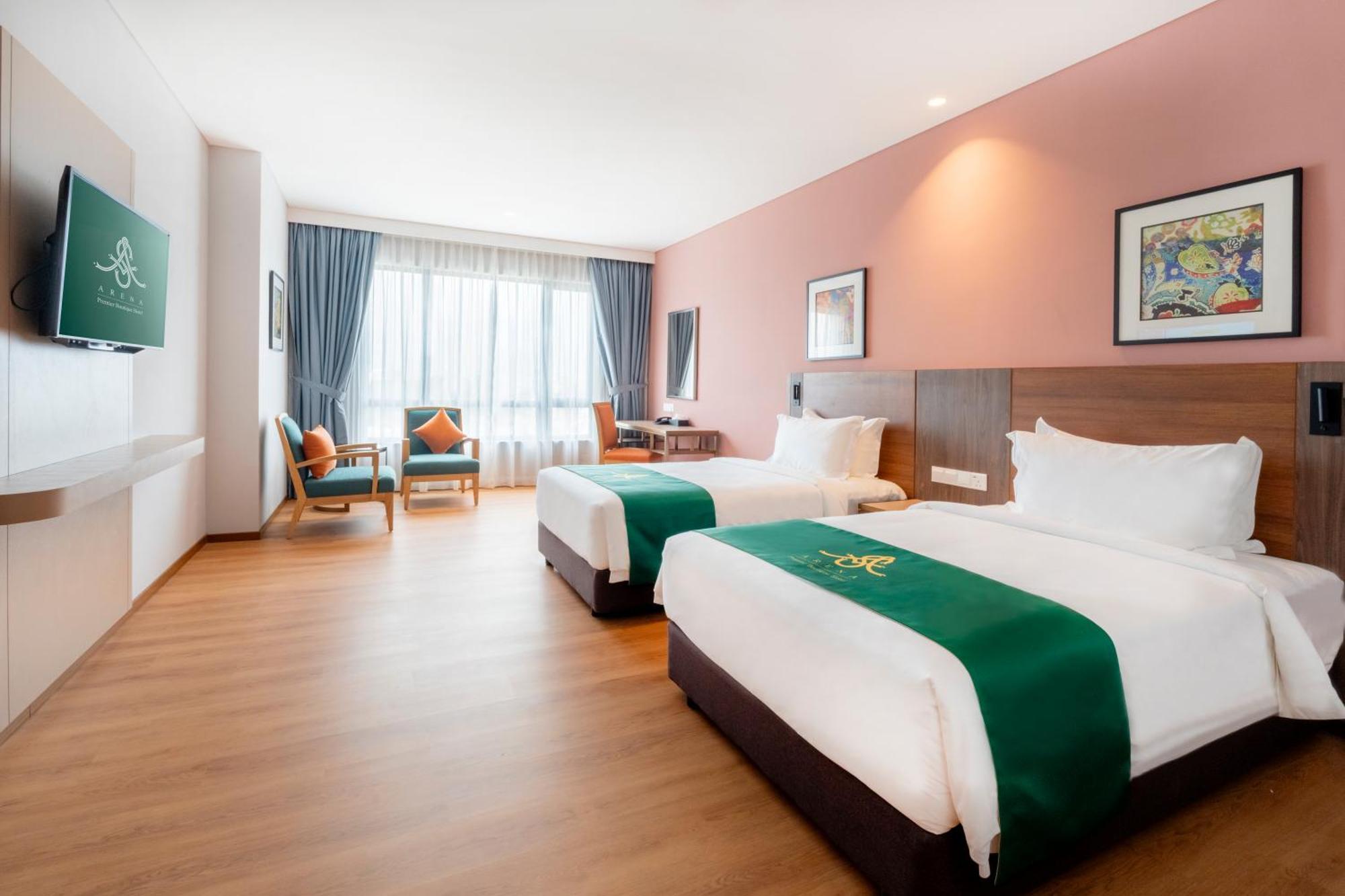 Arena Premier Hotel เซเรมบัน ภายนอก รูปภาพ